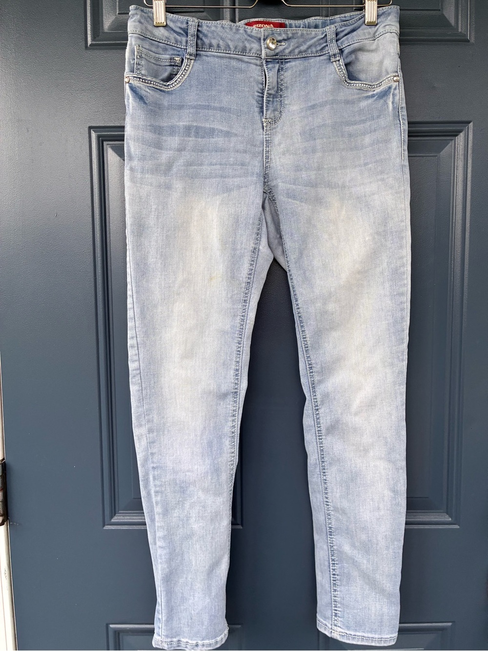 Arizona Jeans Light Wash embroidered Jeans - Juniors; Pale Blue Size 16.5 +